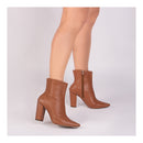 Bota Cano Curto