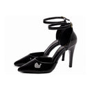 Sapato Scarpin Saia e Blusa